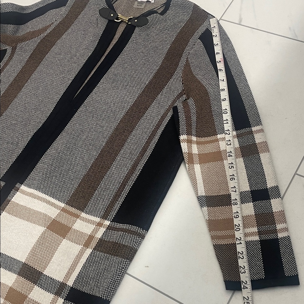 Women's Plaid Open Front Sweater Cardigan - Picture 13 of 13